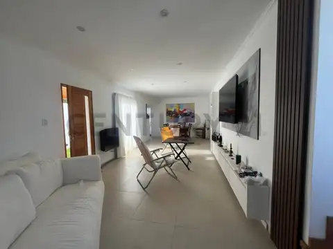 Venta de duplex a estrenar totalmente amueblado en Villa del Plata