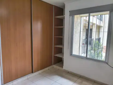 Departamento 5 ambientes con 1 baño