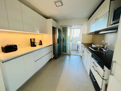 Departamento en Alquiler Temporal con 1 cocheras