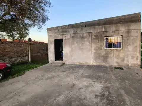 Se vende casas a terminar en Sauce Viejo