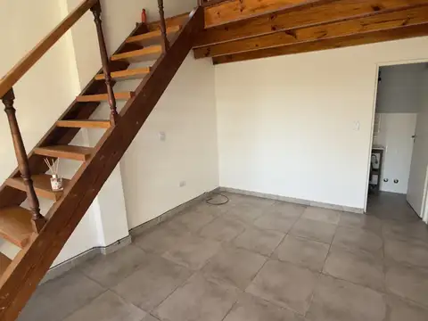 Departamento en Alquiler en Ciudad Evita, $ 450.000