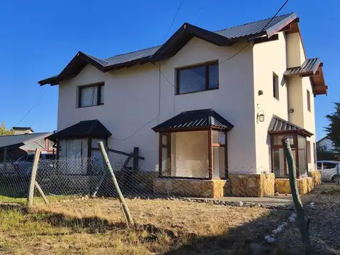 Casa 7 ambientes con 3 baños