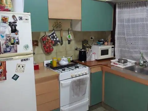 Casa 3 ambientes con 13 baños