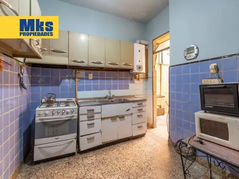Descubre este PH DE 2 ambientes divisible a 3 luminoso en Barracas