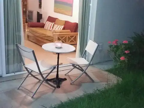 Champagnat 1600, Piso PB