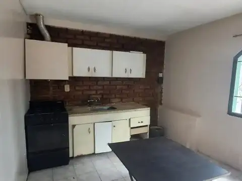 VENTA PH S/COCHERA PLANTA BAJA EN B° BANCARIO