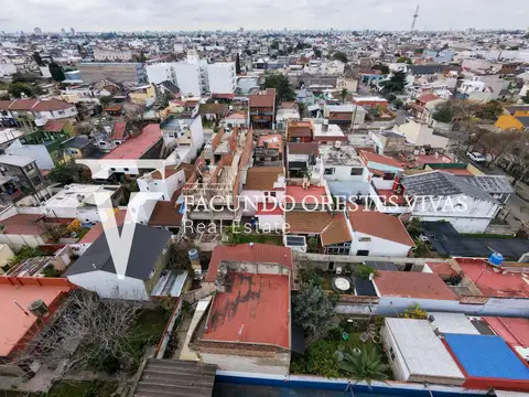 Las Heras al 2800