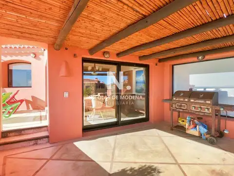 Vende apartamento con vista al mar en Punta Ballena de 4 dormitorios