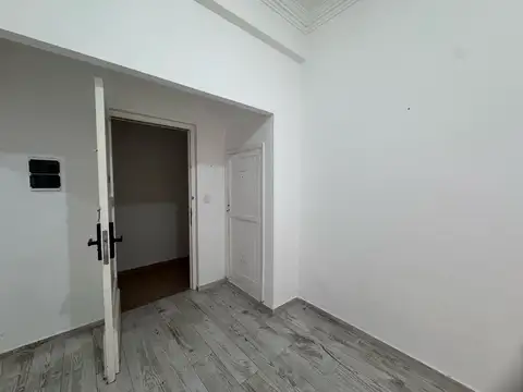 Depto Tipo Casa en Alquiler en Mataderos, $ 1.100.000