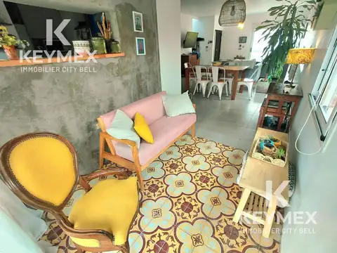 Depto Tipo Casa en Venta con 2 cocheras