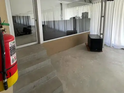 Salón de eventos de excelente categoría, 1000 m² cubiertos.