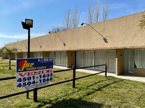 Salón de eventos de excelente categoría, 1000 m² cubiertos.