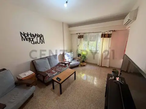 Lote con local, galpón y depto en Ramos Mejía