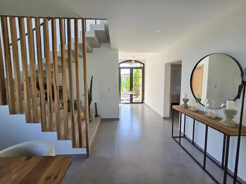 Casa en Venta en Haras Santa María, USD 400.000