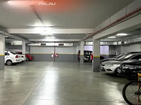 Oficina en Venta con 2 cocheras