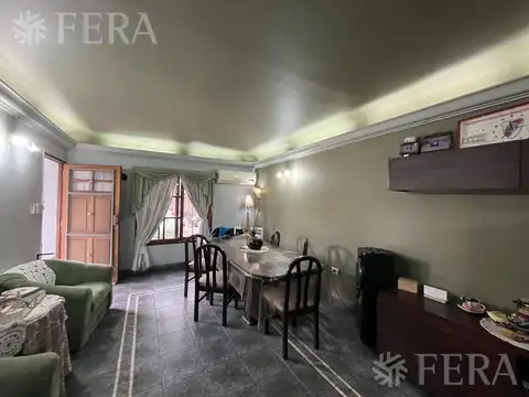 Casa en Venta en Quilmes Oeste, USD 160.000