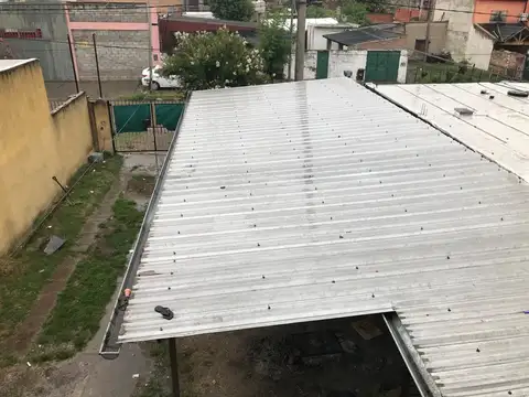 Avellaneda nº 2062 e/C.Cintura y Larcamon