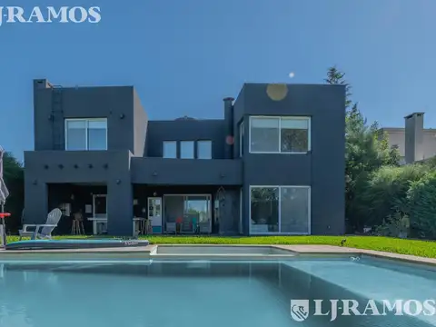 Casa en Venta de 5 dormitorios