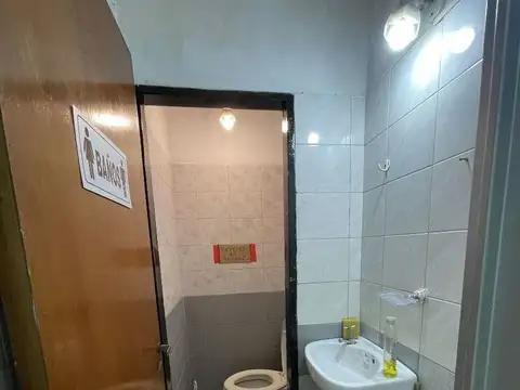 Local Comercial en San Cristobal - Venta o Alquiler  cerca de Boedo y de Parque Patricios