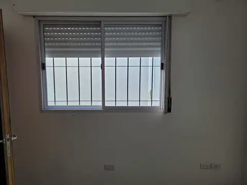 Depto Tipo Casa en Alquiler de 1 dormitorio