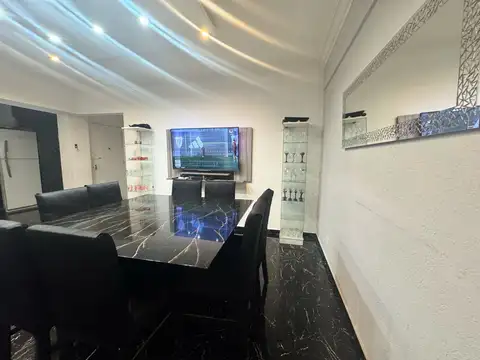 VENTA DEPTO 4 AMBIENTES FLORESTA REFACCIONADO