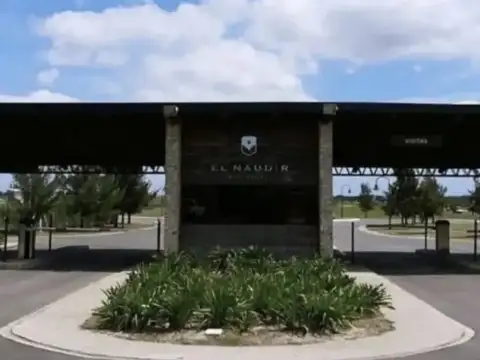 LOTE DE 902 M2 EN EL NAUDIR ESCOBAR