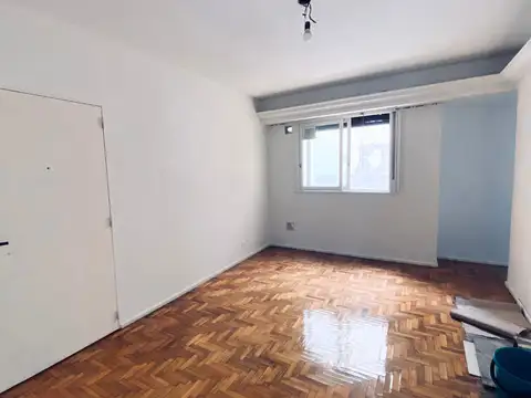 3 Amb con Vista Lateral, Muy Luminoso, con Lavadero - Av Rivadavia