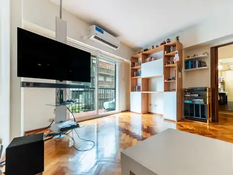 French 2700, Piso 2
