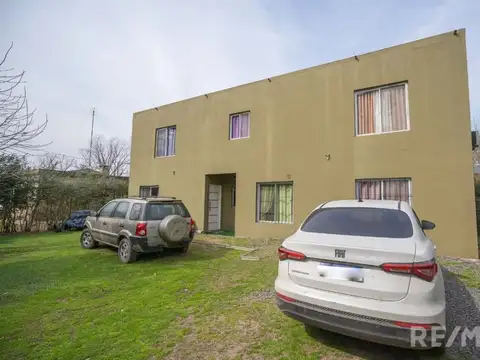 Rio areco 235 Barrio Parque Exaltacion,  Parada Robles, Partido de Exaltacion de la Cruz.