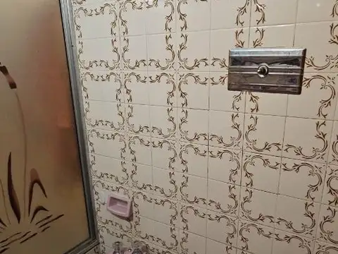 Depto Tipo Casa en Venta 40 años