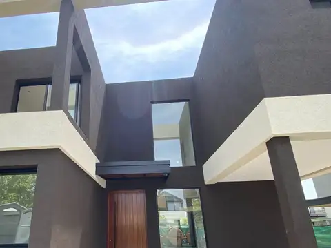 Casa Venta Barrio Puertos del Lago Escobar