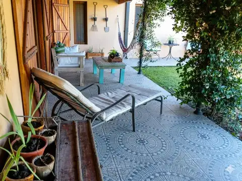CASA 4 AMBIENTES BARRIO LA CECILIA APTO CREDITO