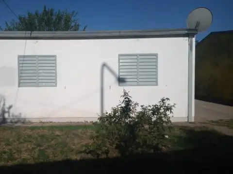 Casa 3 ambientes con 1 baño