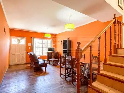 Casa en Venta con 1 cochera