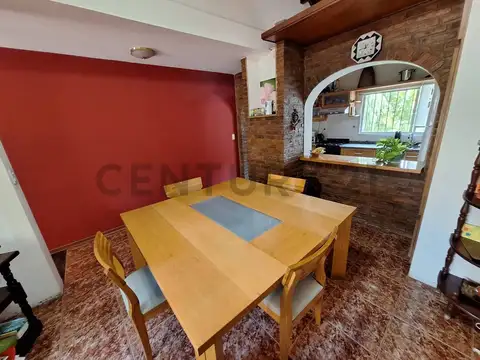 Casa de 5 dormitorios y local en venta, Tigre Centro