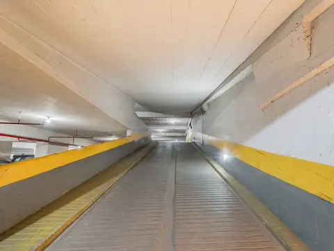Avenida Corrientes 2100, Piso 0