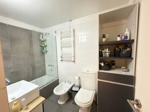 Departamento 4 ambientes con 3 baños