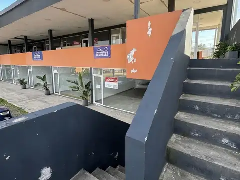 Oficina en Venta con 4 cocheras