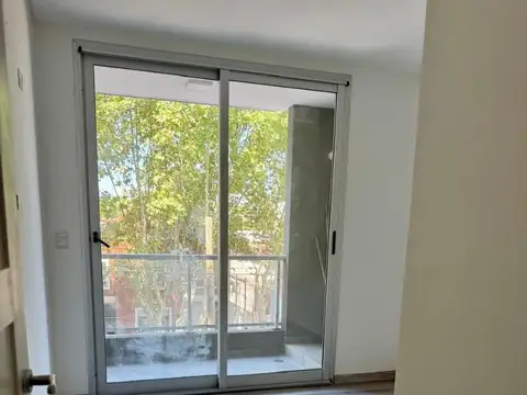 Departamento en Alquiler en Bernal, $ 1.000.000