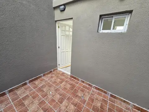 PH DE 1 AMB, A LA CALLE. PLANTA BAJA