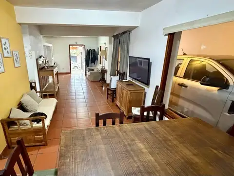 Casa en venta en Grand Bourg – 3 dormitorios con pileta y quincho