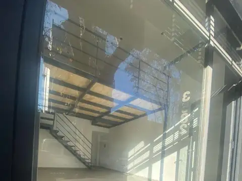 LOCAL CON RENTA CAFETERIA GASTRONOMIA (+ CUOTAS)