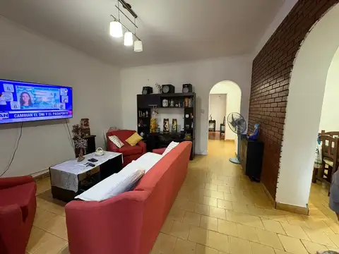 Depto Tipo Casa en Venta de 3 ambientes