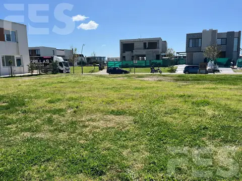 Terreno en Venta 20  mts Frente