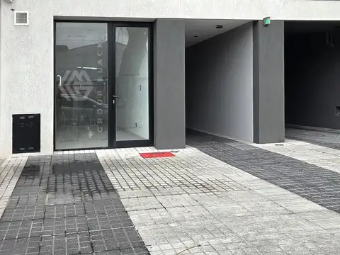 VENTA LOCAL COMERCIAL PARQUE CHAS AGRONOMIA ESTRENAR