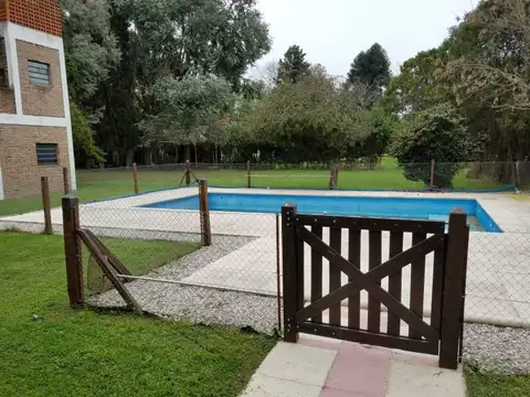 Famatina 700 (esquina Calchaqui)