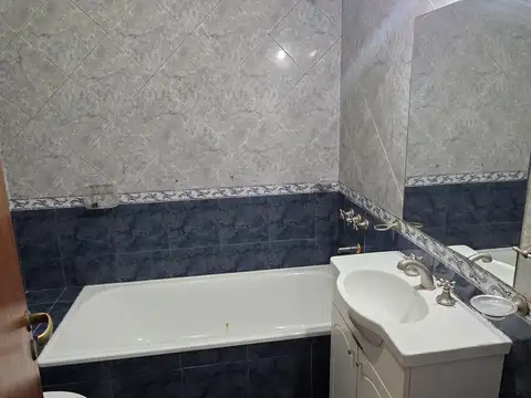 Depto Tipo Casa en Alquiler de 3 ambientes