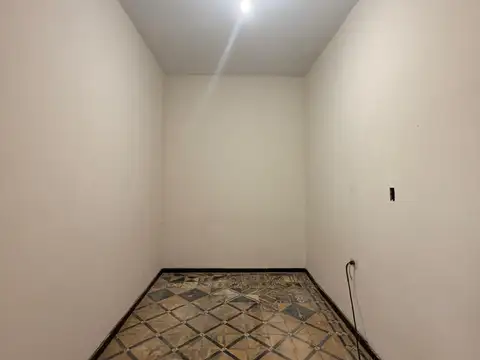 Oficina 7 ambientes con 3 baños