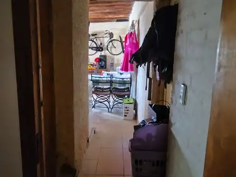 Casa 2 ambientes con 1 baño