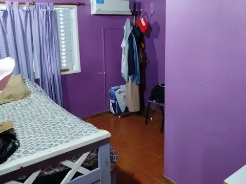 Casa 9 ambientes con 5 baños
